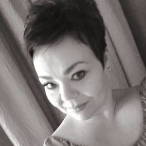 Meet your Posher, Pamela